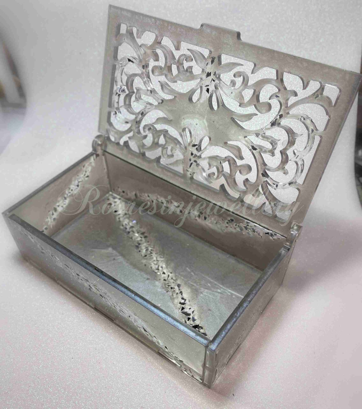 Portagioie rettangolare in resina