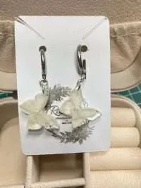 Orecchini Ortensia in resina