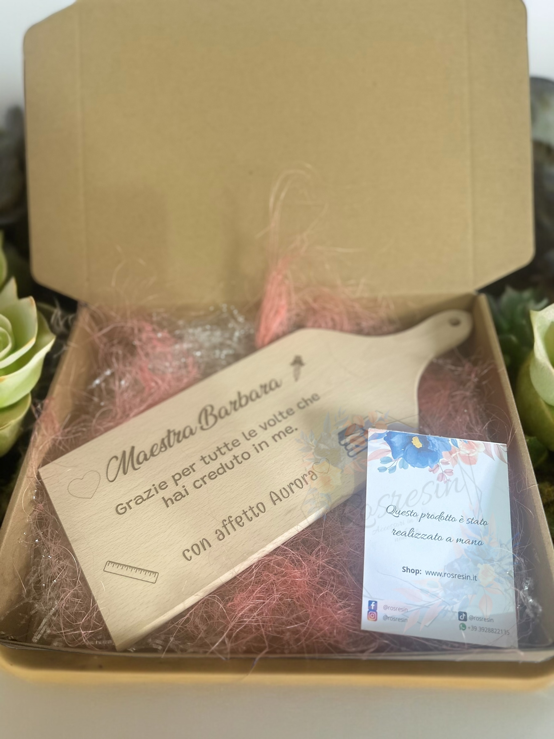 Tagliere con manico in faggio personalizzabile - immagine 2